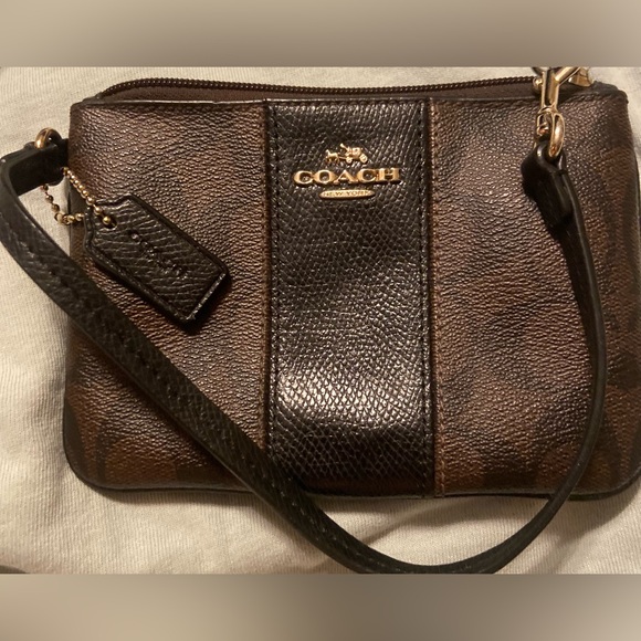 3 Pc. Dooney & Bourke purse, Tan& brown wristlet, Pink & tan wristlet w/o strap - Picture 12 of 13